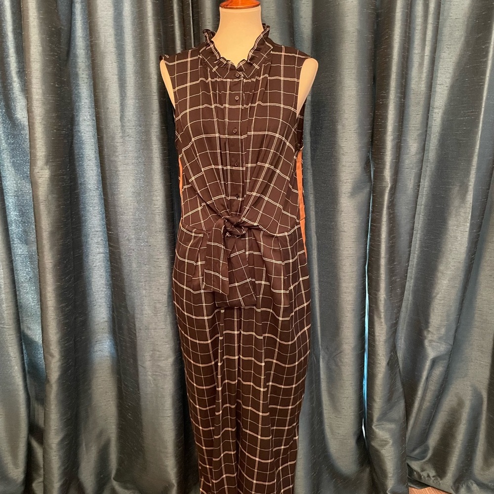 Vera Wang Tuxedo Jumpsuit